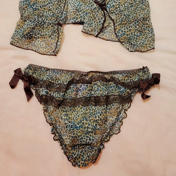 Sleepwear - Picture 2 of 2